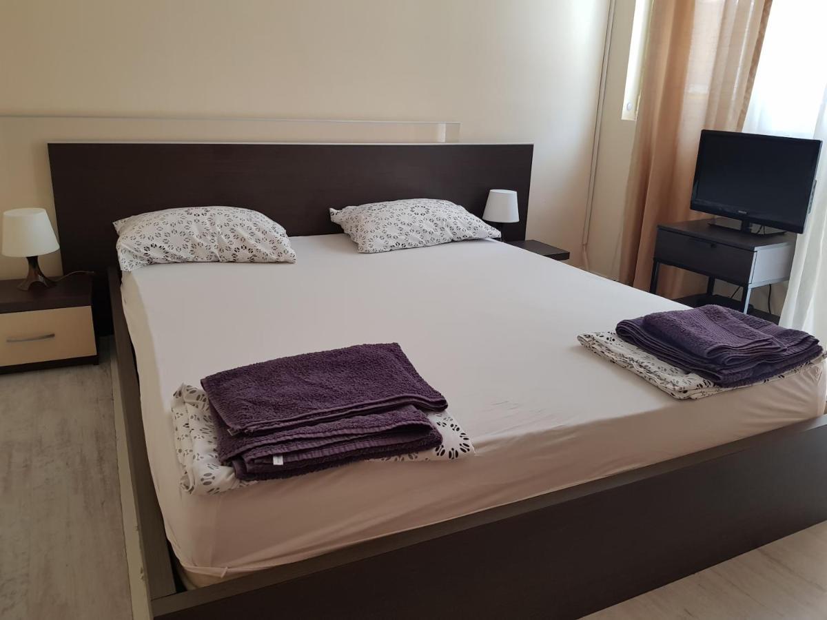 Ivet Apartment Warna Zewnętrze zdjęcie